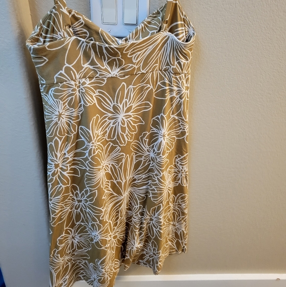 Tommy Bahama Taupe Summer Dress - Sml- 36" length - Picture 2 of 3